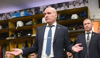 Андрей Владимирович Разин, главный тренер ХК «Северсталь»: Все ребята бились, старались. 