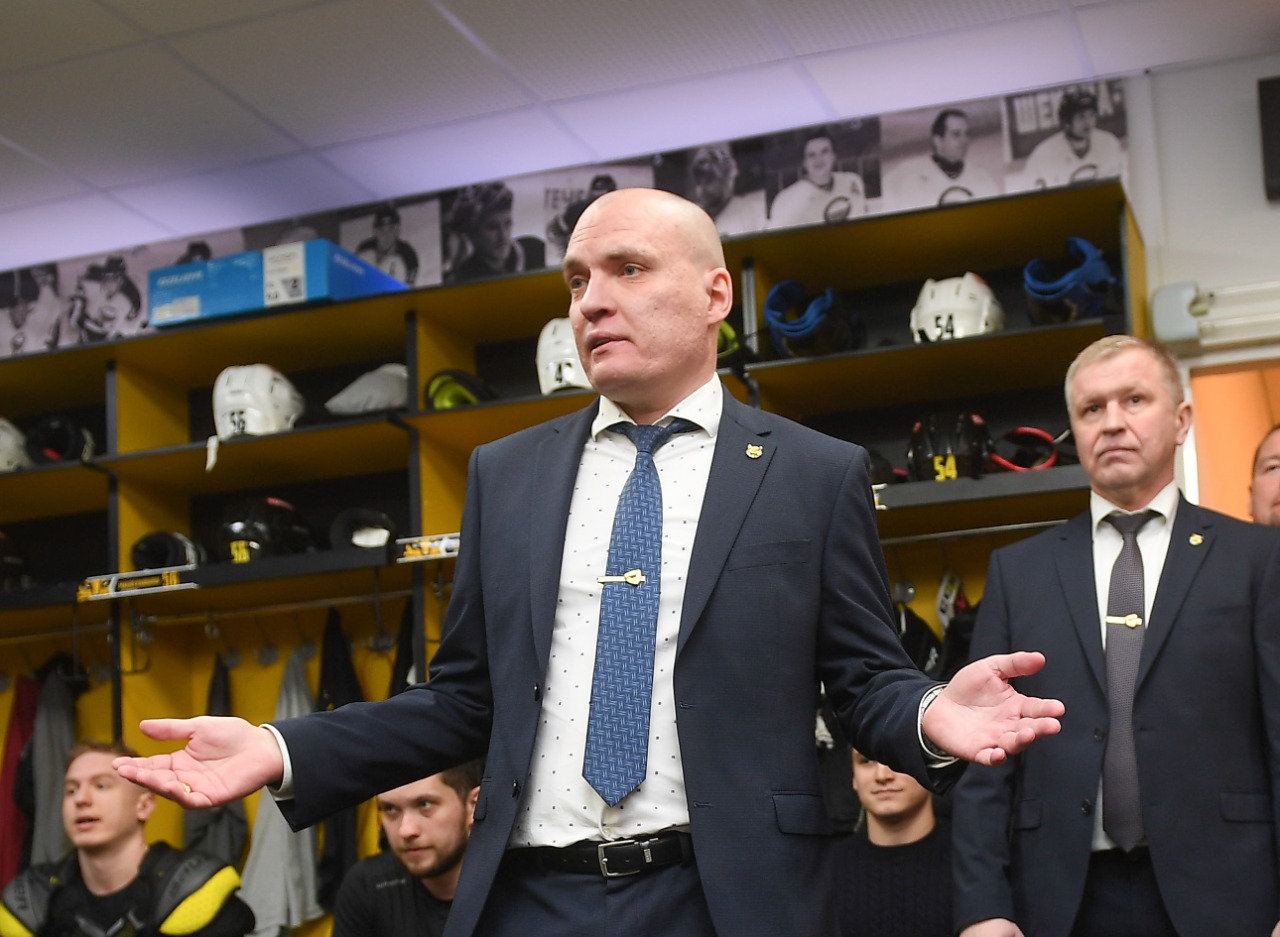 Андрей Владимирович Разин, главный тренер ХК «Северсталь»: Все ребята бились, старались. 